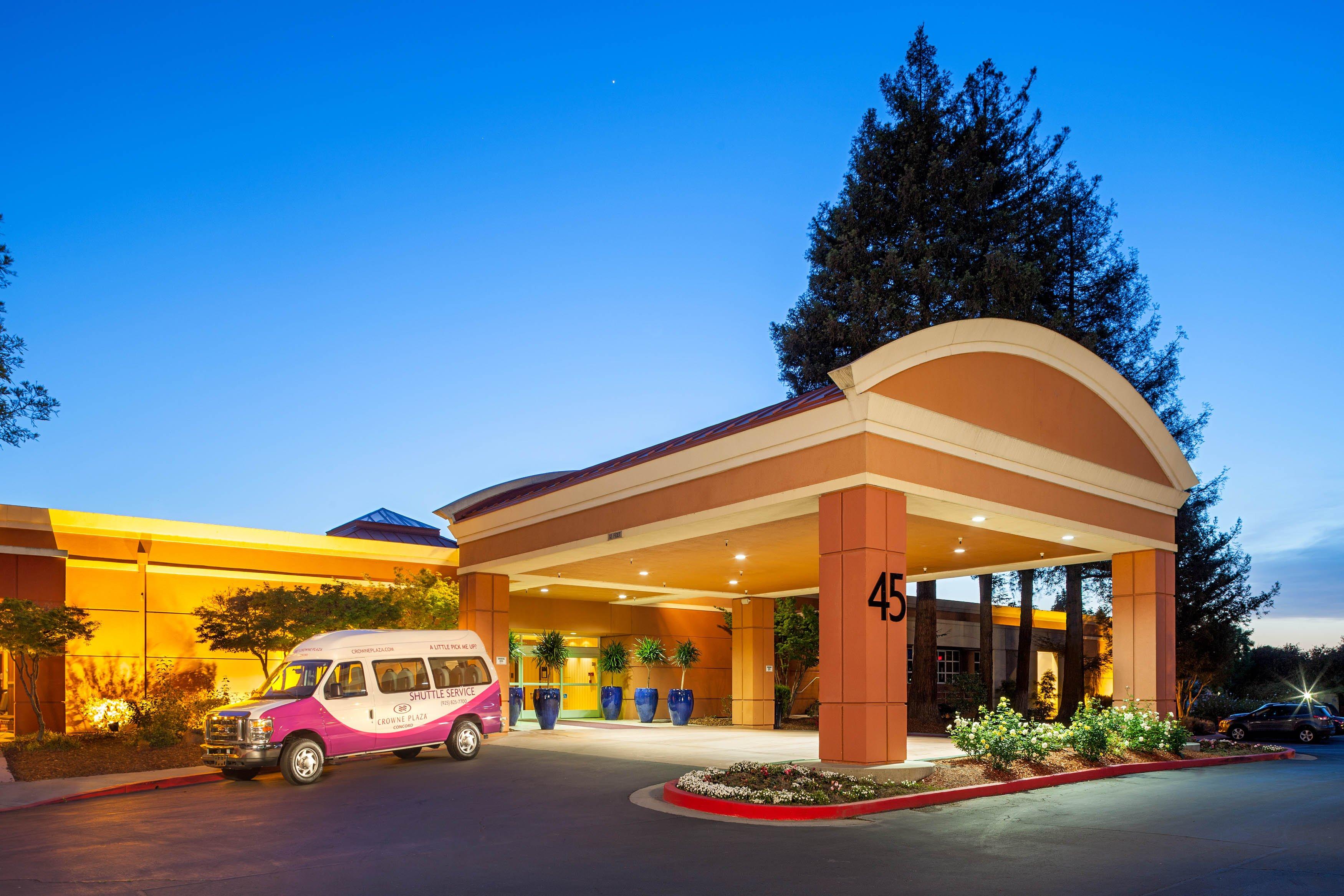 Concord Plaza Hotel Kültér fotó
